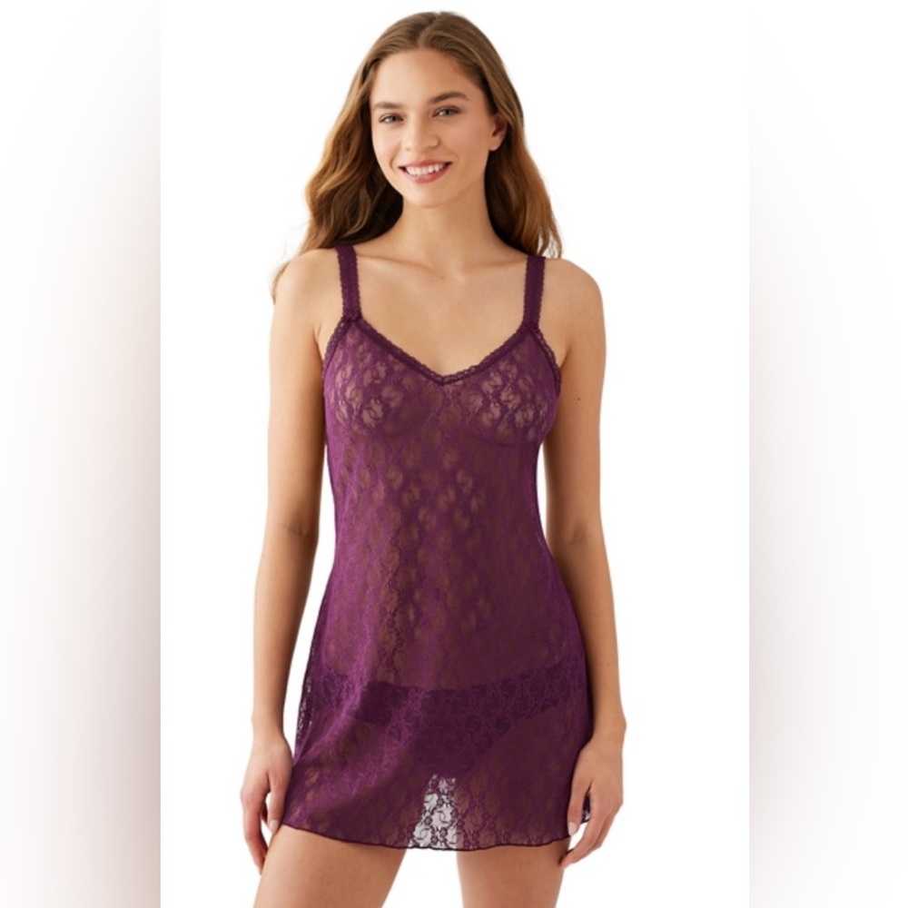 Wacoal b.Tempt’d Lace Kiss Chemise